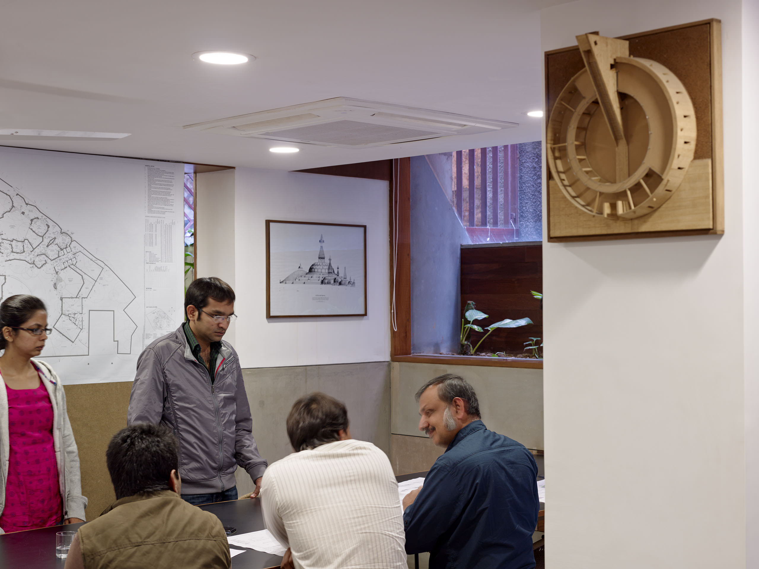 E14491 Alpa 042409 j2560